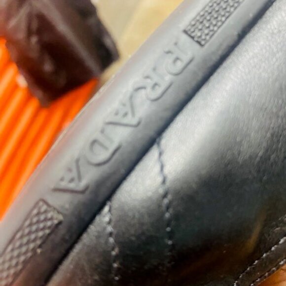 Prada Authentic - Picture 2 of 5